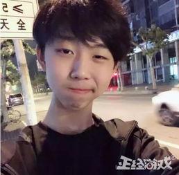 吃瓜主播评价嘉伦视频是真的吗,揭秘吃瓜主播评价嘉伦视频真实性