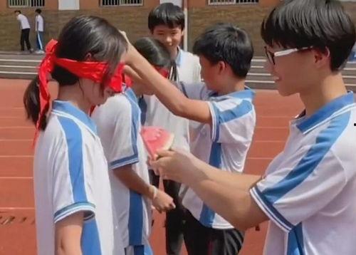 江西女子吃瓜视频大全集,揭秘网络红人背后的故事